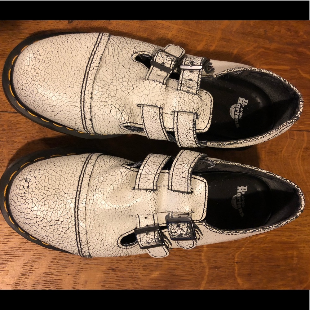 White crackle Dr. Marten women’s 10